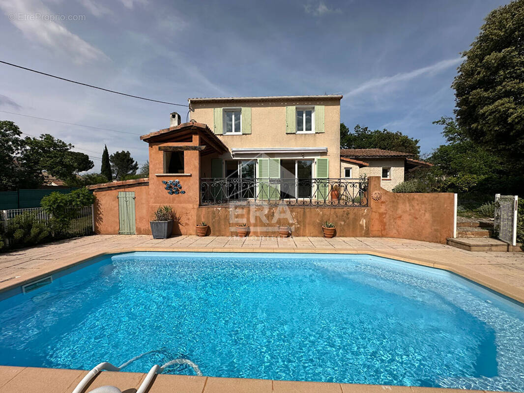 Maison à SAINT-MAXIMIN-LA-SAINTE-BAUME