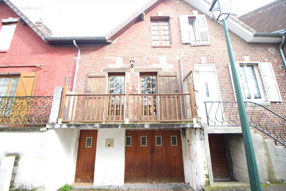 Maison à CIRES-LES-MELLO