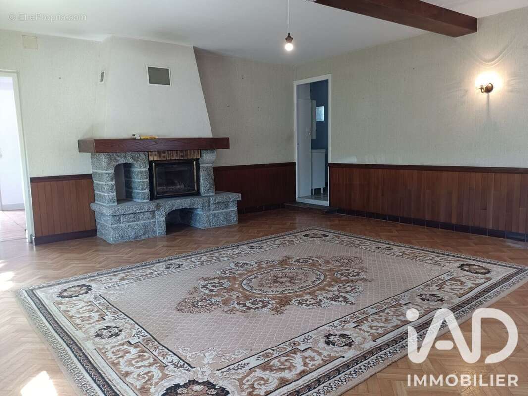 Maison 140 m² à Mialet  - photo 2