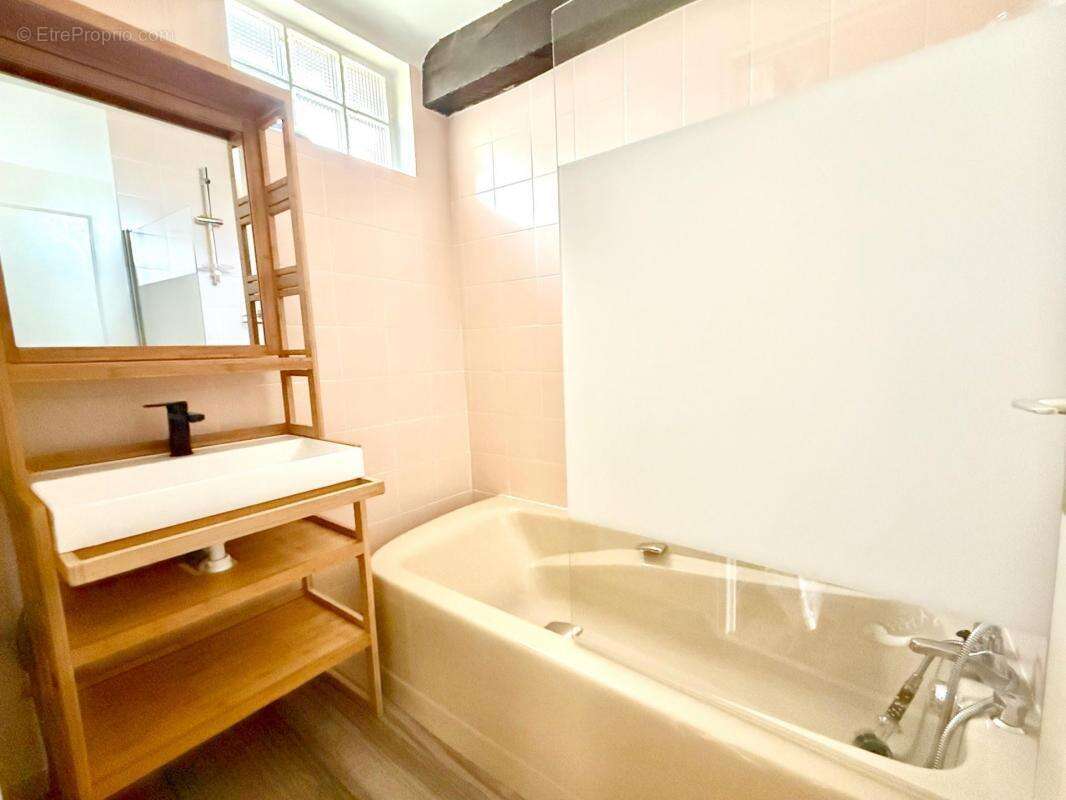 Appartement à SAINT-MERY