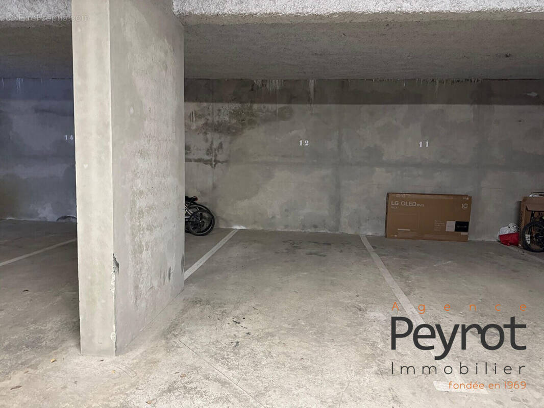 Parking à SAILLAGOUSE