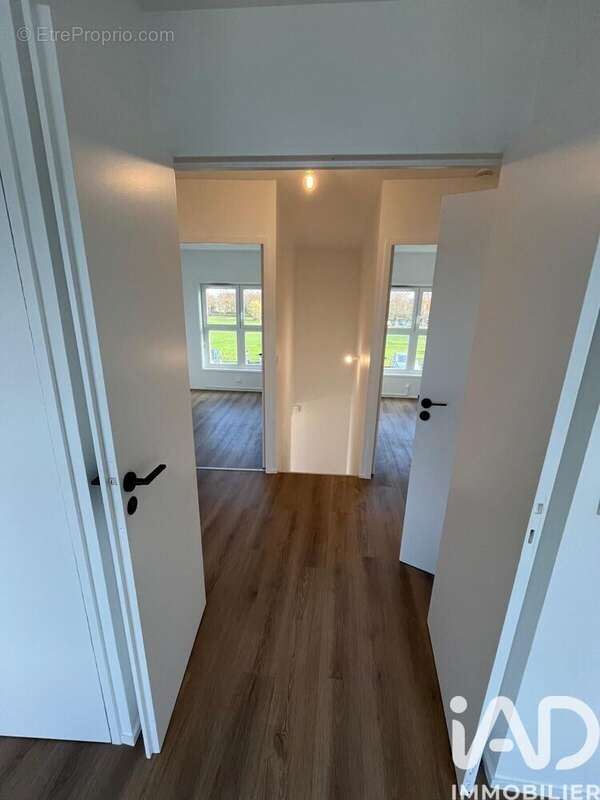 Photo 6 - Appartement à VOISINS-LE-BRETONNEUX