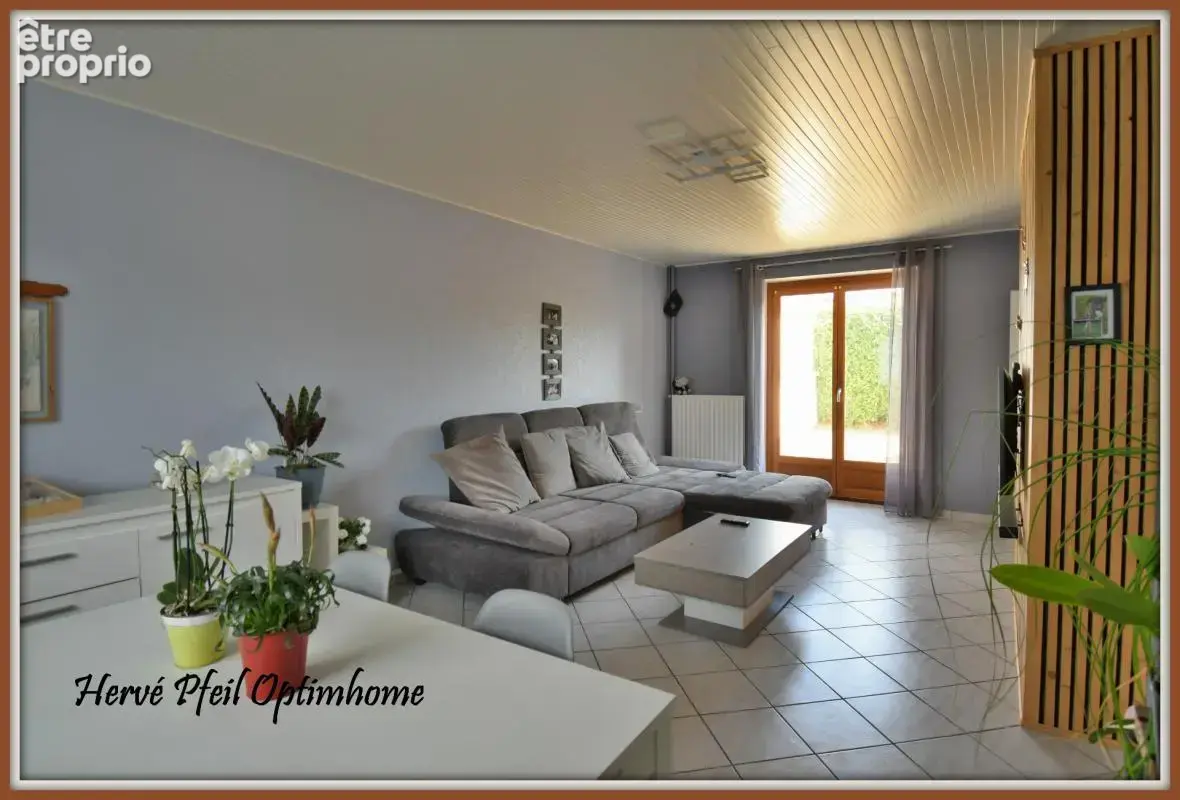 Une maison familiale avec cachet et prestations rénovées-5 pièces ; 135m² sur 1000m² de terrain - photo 11
