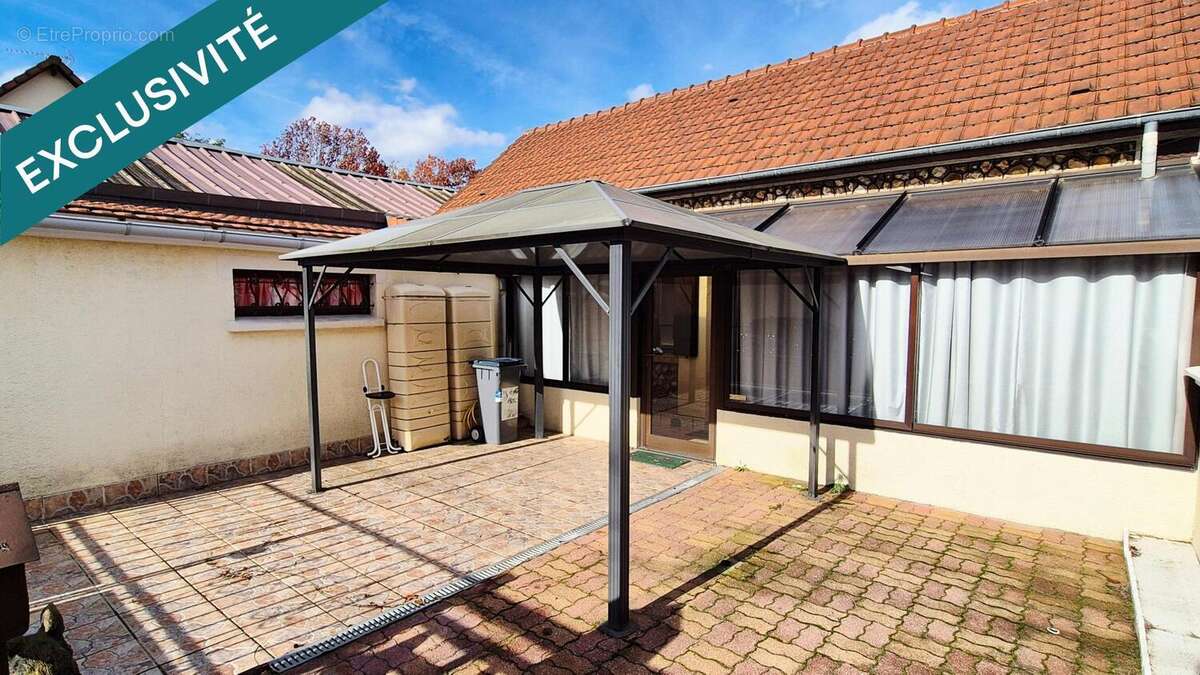 Photo 2 - Maison à SAINT-ETIENNE-DU-ROUVRAY