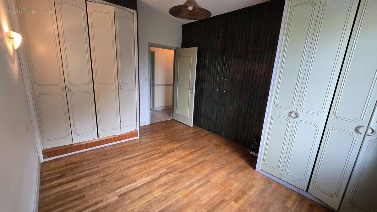 Photo 9 - Maison à LUSIGNAN