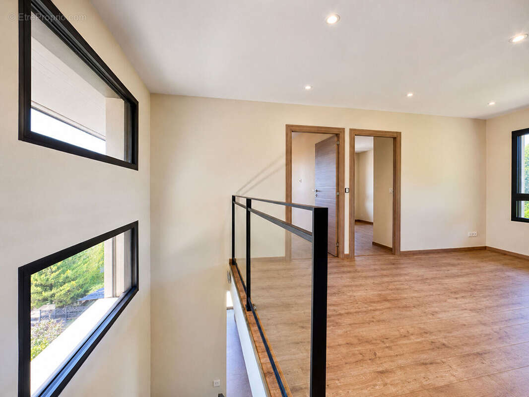 Villa contemporaine d'exception à Collonges-sous-Salève ? Vue panoramique et DPE A - photo 10