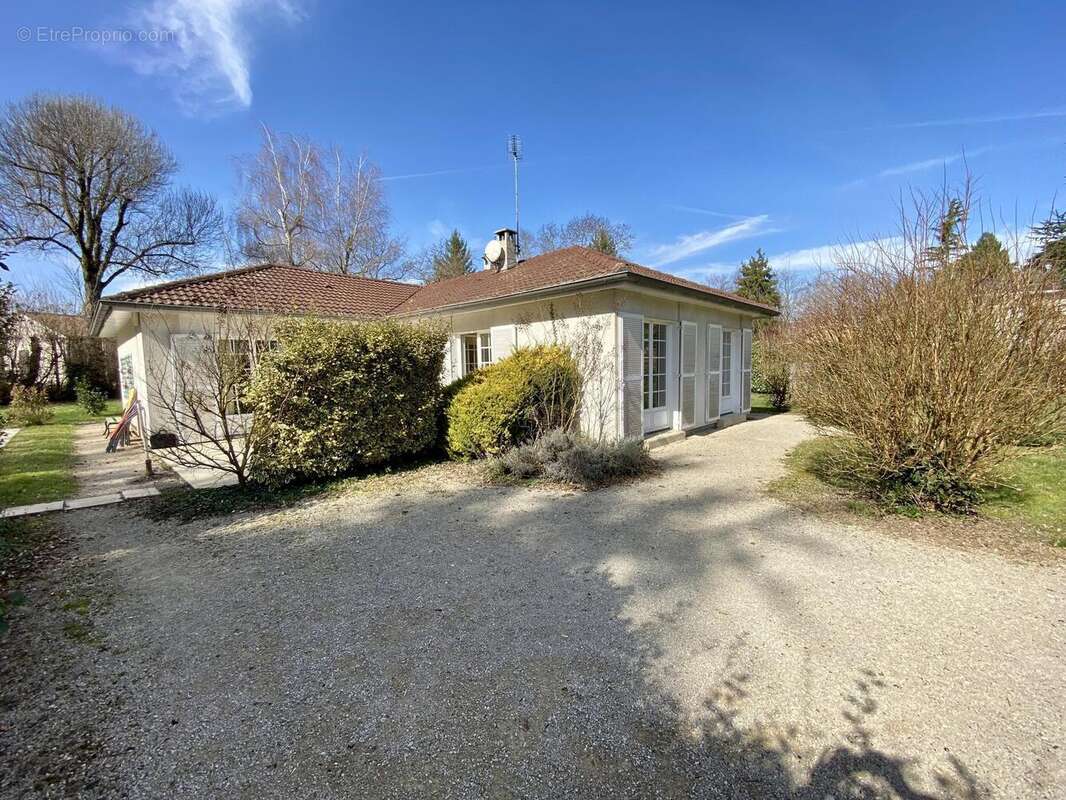 Photo 3 - Maison à SAINT-JEAN-DE-NIOST