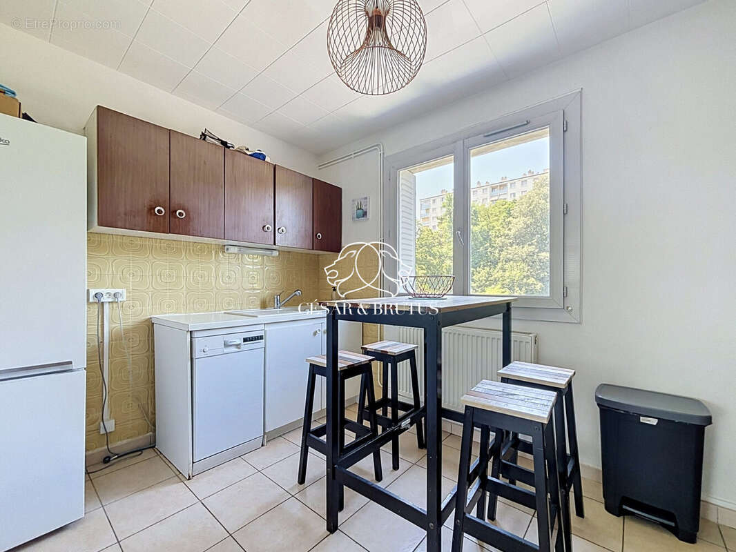 Appartement à OULLINS