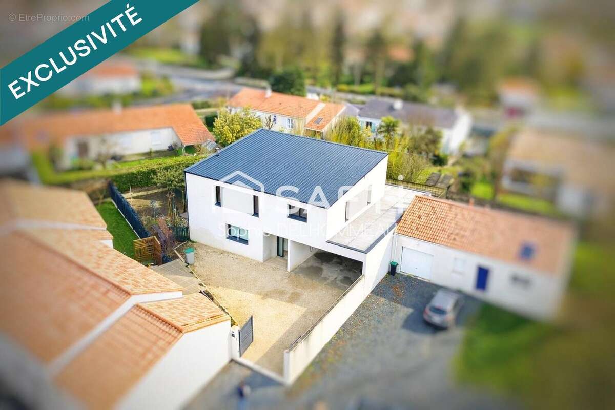 Photo 3 - Maison à MONTAIGU