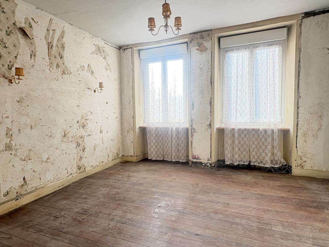 Maison à LANDELLES-ET-COUPIGNY