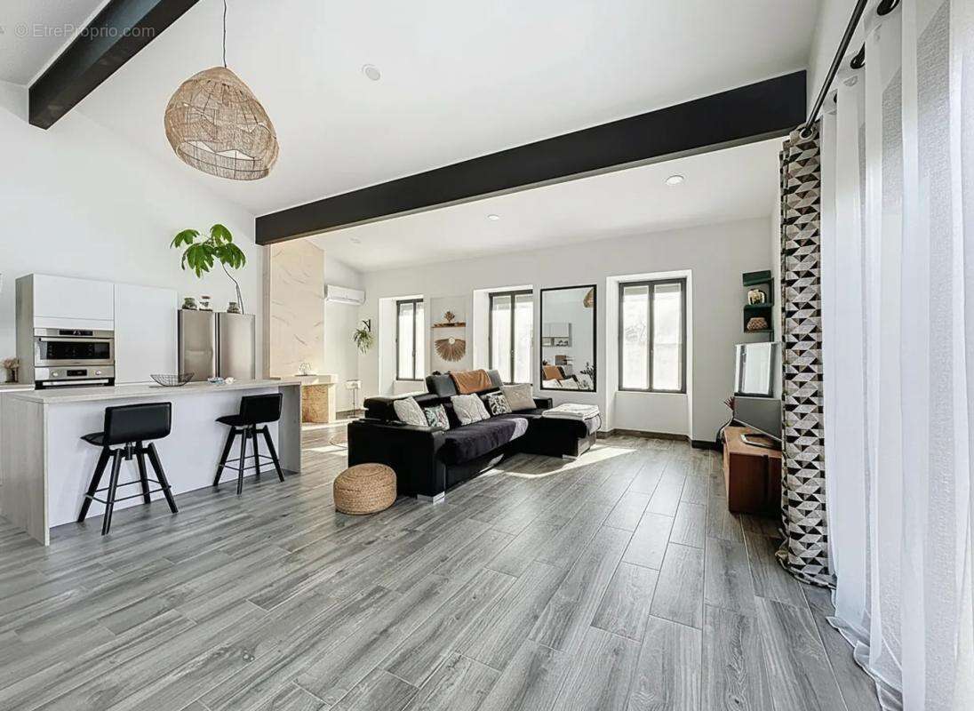 Maison à BLANQUEFORT