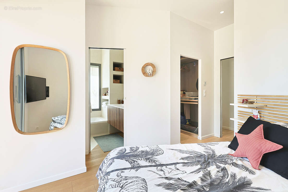 Maison à SOLLIES-VILLE