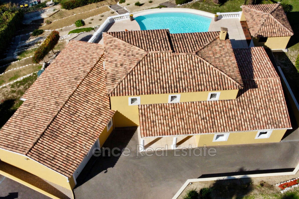 Maison à Saint-Paul  - photo 3