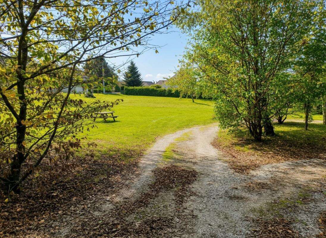 Maison à SAINT-PRIVAT