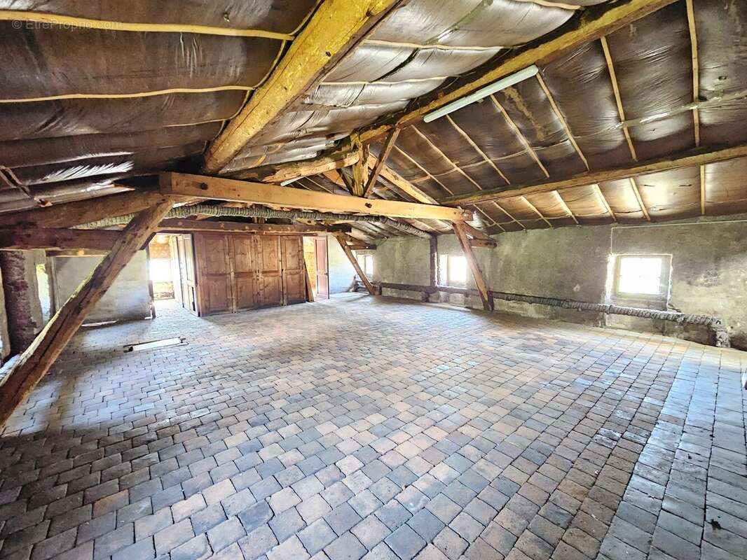 Appartement à SAINT-CHAMOND