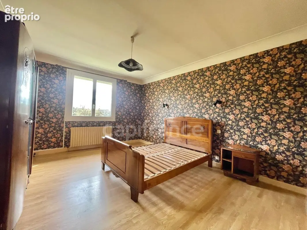 Ensemble immobilier 7 pièces avec fort potentiel à Jugeals-Nazareth 19500 - photo 8