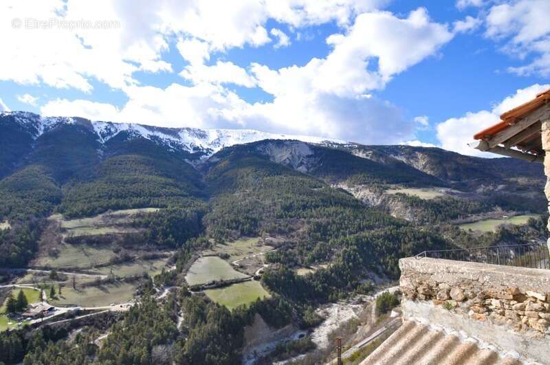 Dpt Alpes de Haute Provence (04), à vendre Proche Annot  Maison de charme en pierres 6 pièces 110 m² Terrasse, Vue - photo 11