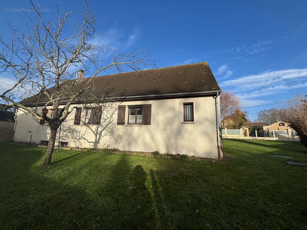 Maison à NEUILLY-EN-THELLE
