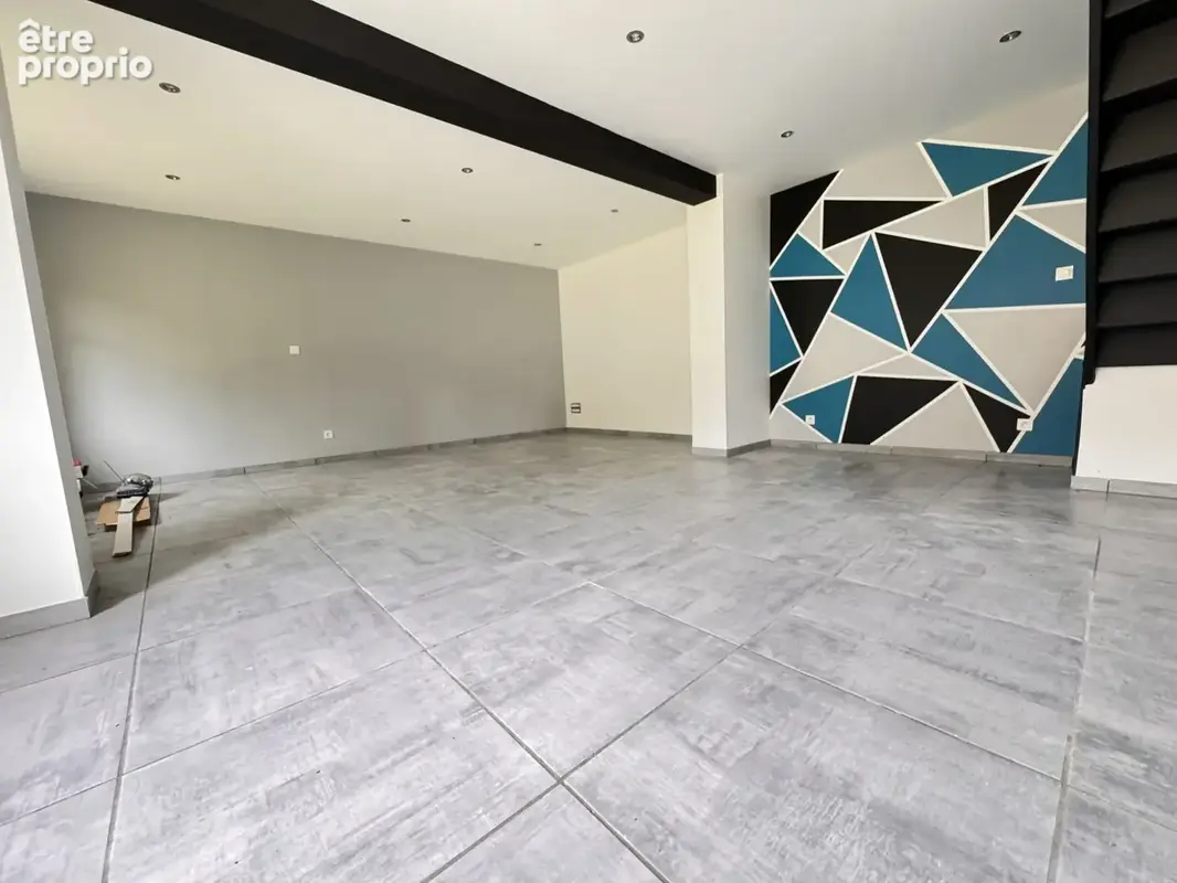 Maison 5 pièces 121 m² à vendre à Juicq (17770) - photo 2