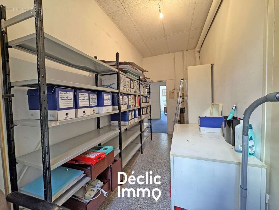 Appartement avec cour et balcon - boulevard du jeu de ballon - grasse - photo 5