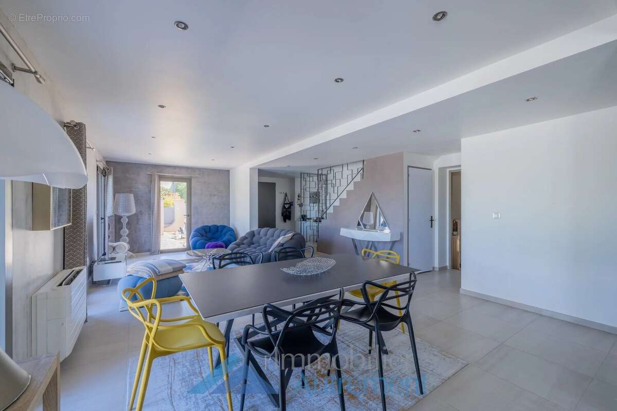 Maison à BOUC-BEL-AIR