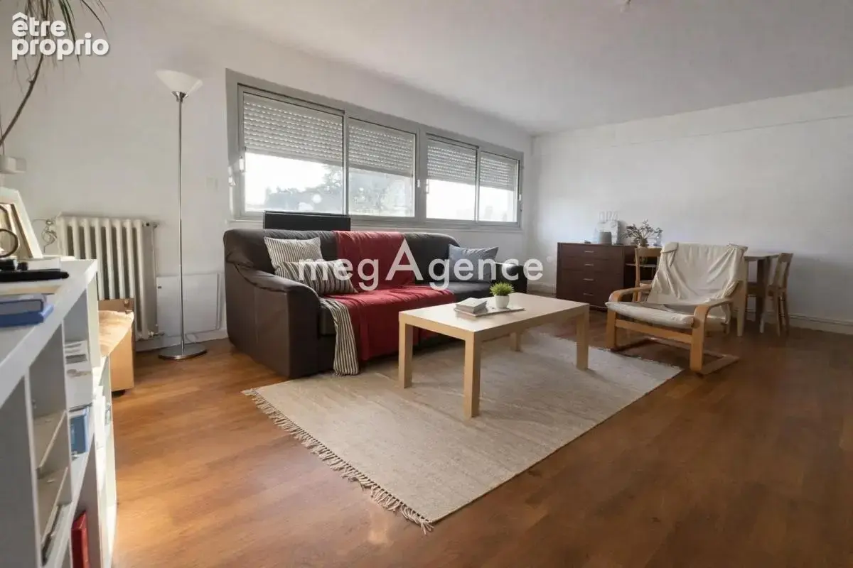 T5 lumineux 87 m² – Garage – Proche gare SNCF - photo 2