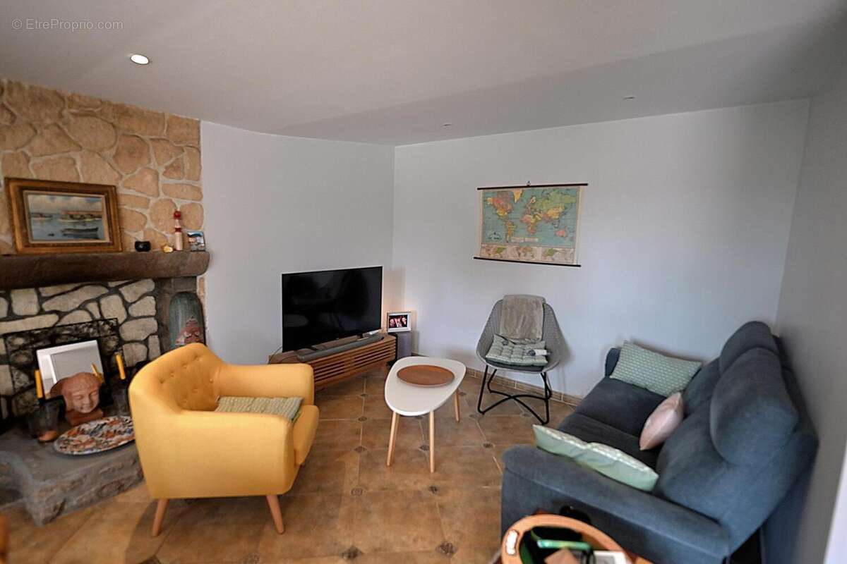 Maison 117 m² à Ciral  - photo 8