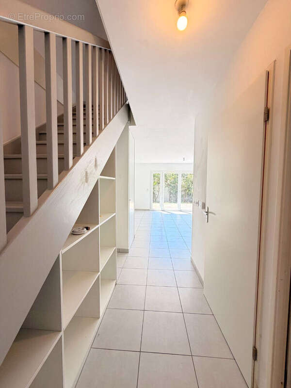 Maison T5 en duplex avec garage et jardinet à vendre à Gujan-Mestras - photo 8