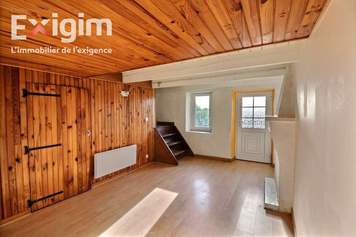 Maison à SAINT-BARTHELEMY-LE-PLAIN