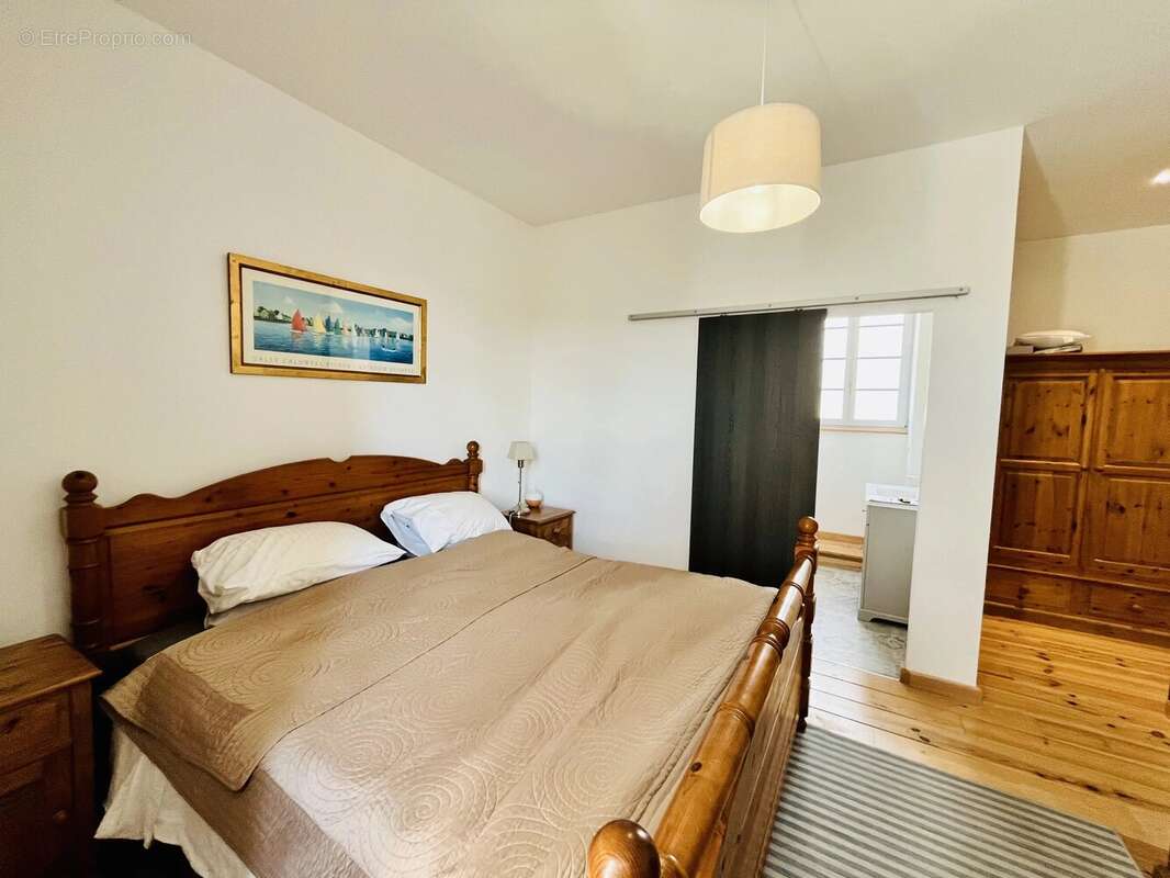 Elégant manoir avec dépendances, appartement d'amis et projet de rénovation - photo 5