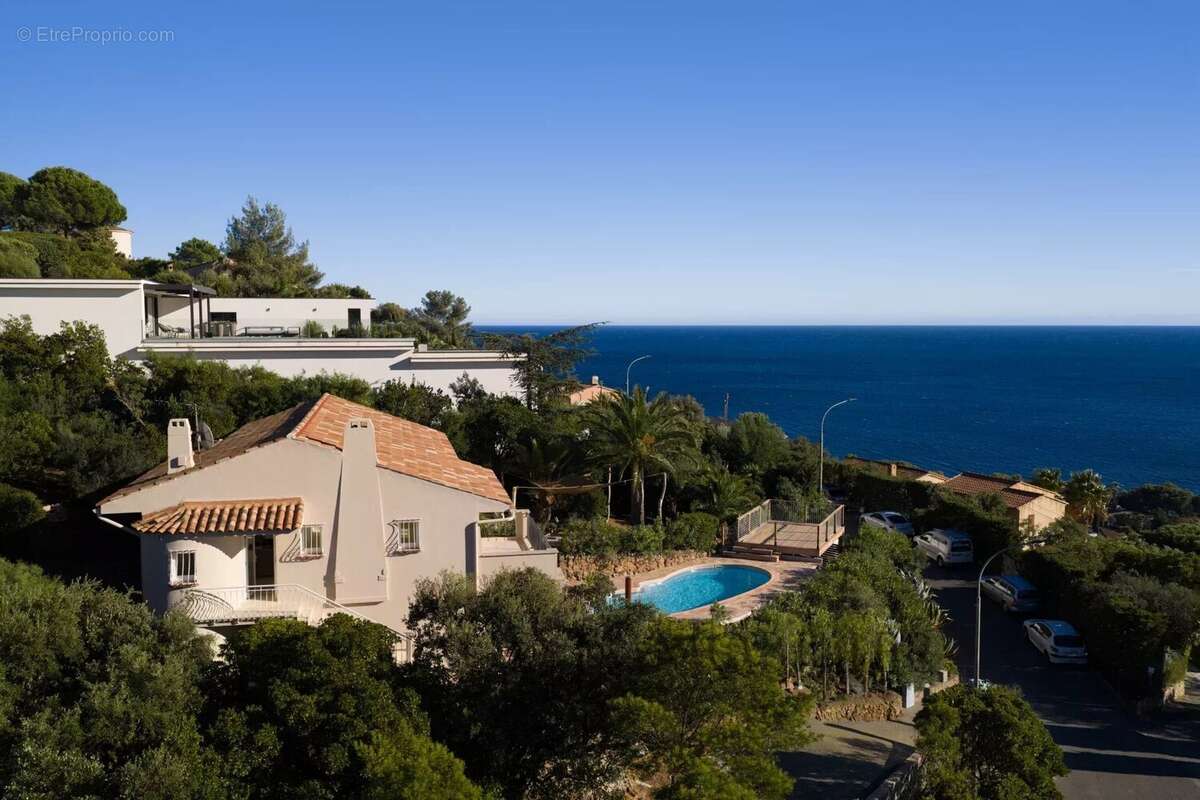 Appartement à LES ISSAMBRES