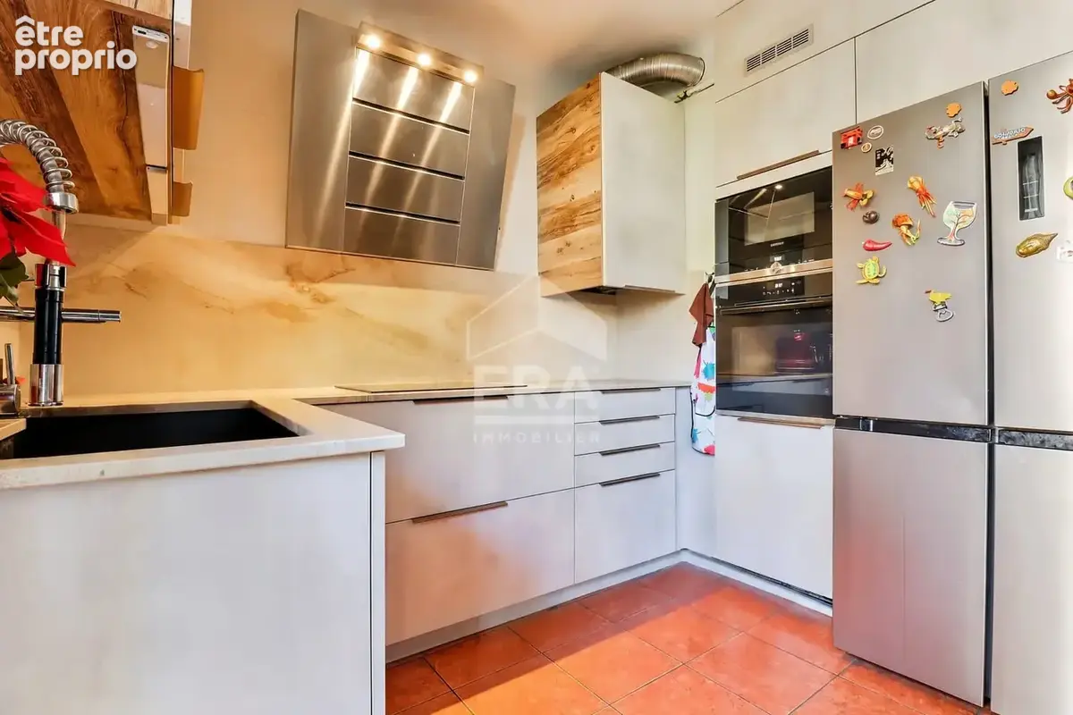 Appartement à MARSEILLE-4E
