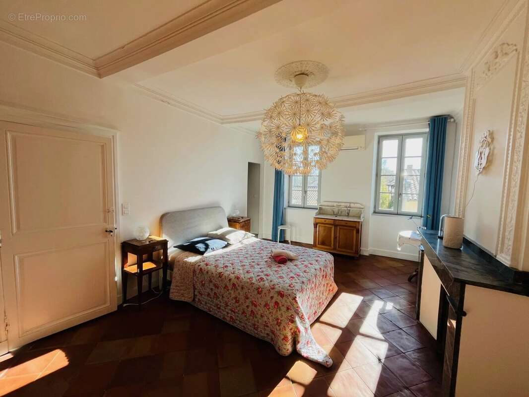 Maison à VILLEFRANCHE-DE-LAURAGAIS