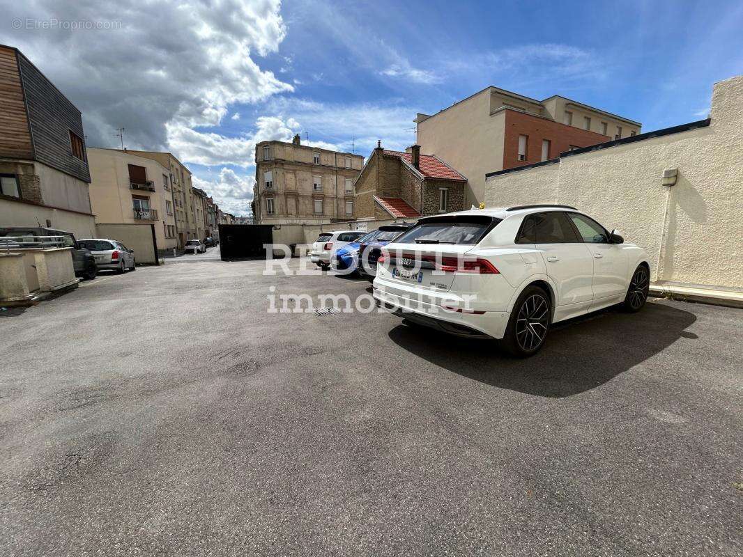 À VENDRE – Ensemble de bureaux d'environ 350 m² avec parkings privatifs – REIMS - photo 11