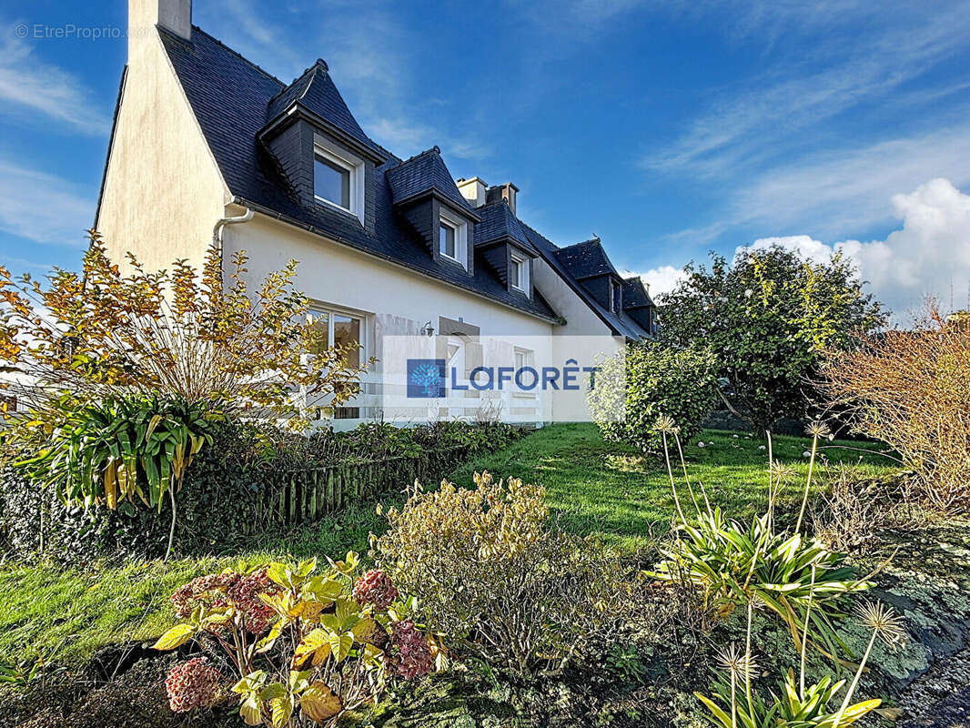 Maison à BOURG-BLANC