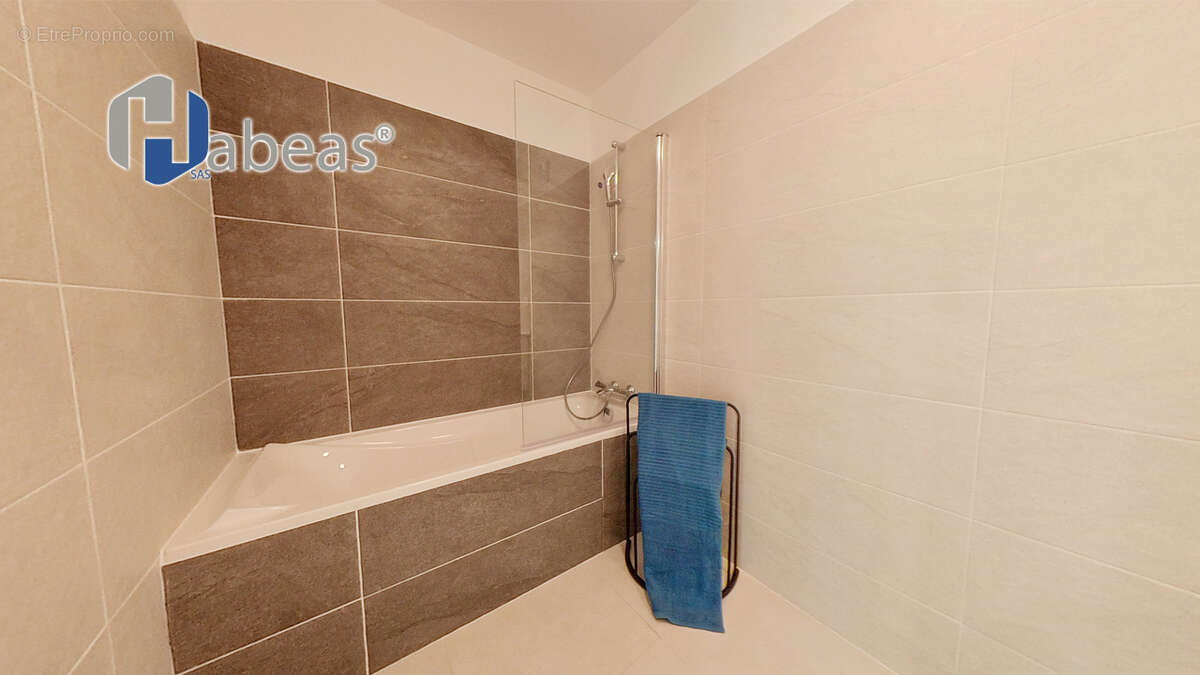 Maison à SAINT-PIERRE-DE-CHANDIEU