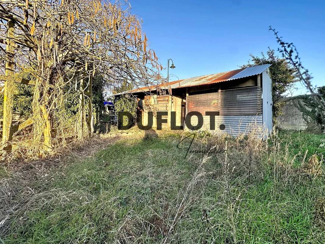 Maison à BEAURAINVILLE