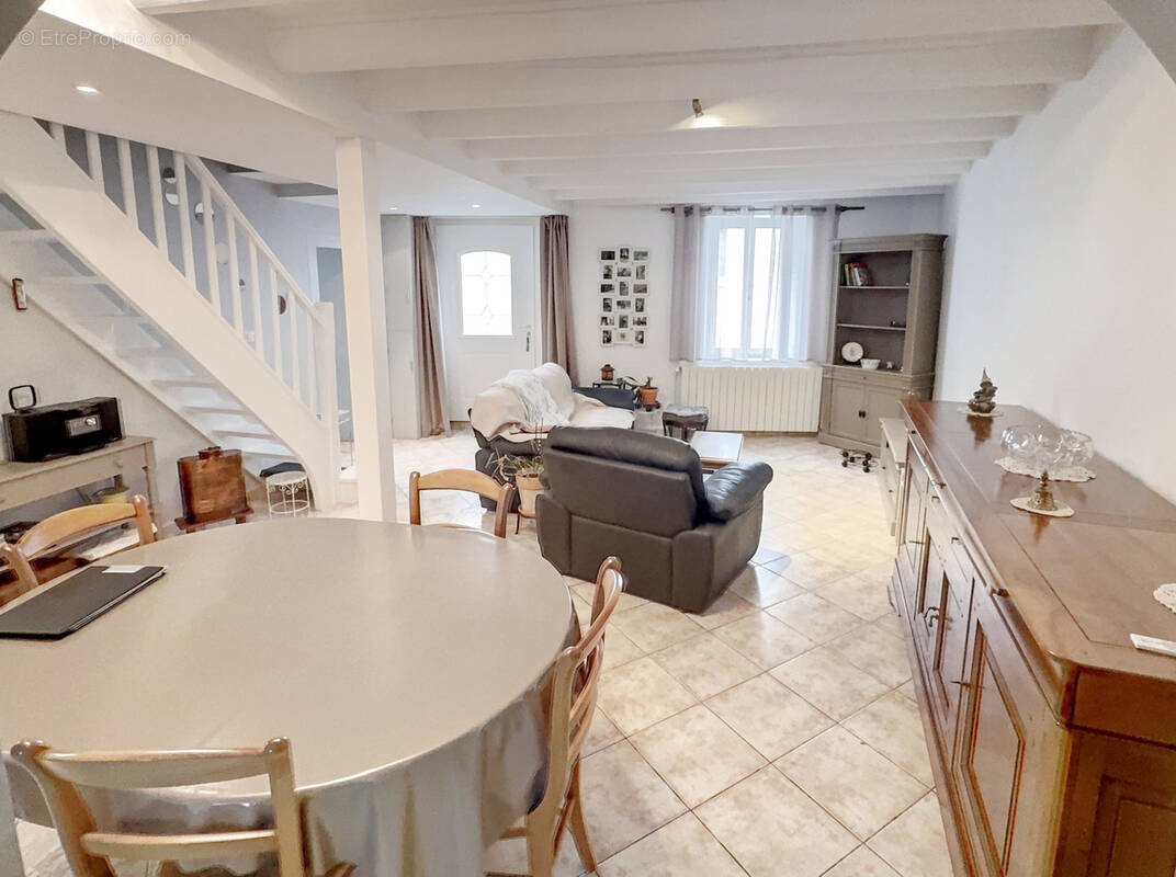 Maison à SAIX