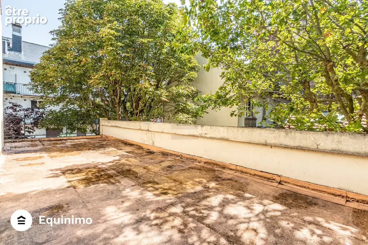 Maison individuelle de 258m2, avec terrasses et jardin, située rue Trouillet Derel - photo 15