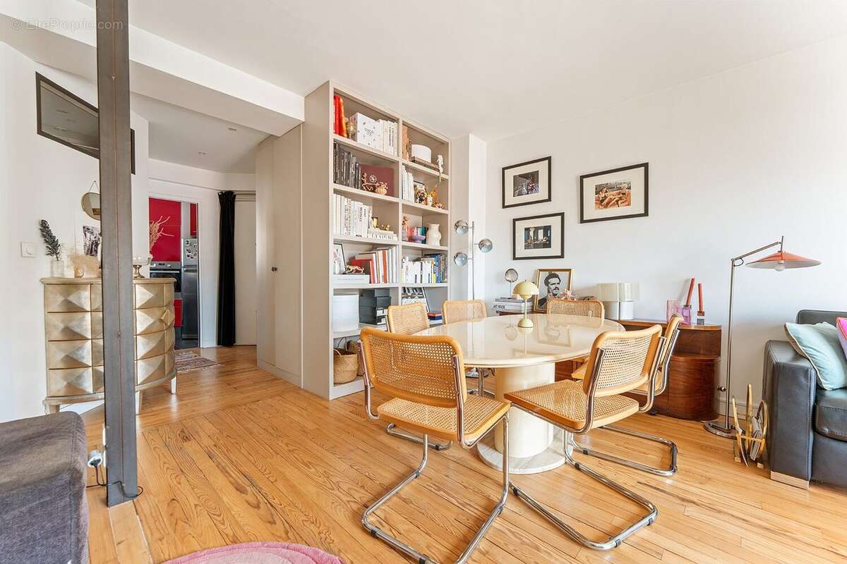 Appartement à PARIS-11E