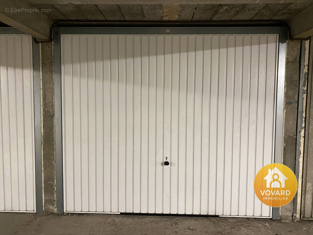 Parking à SAINT-BRICE-SOUS-FORET