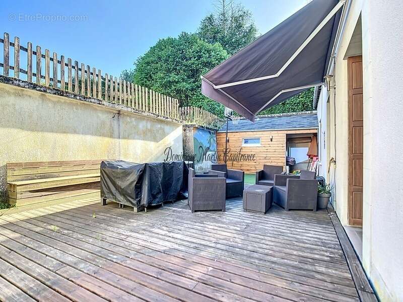 Maison à COURDEMANCHE