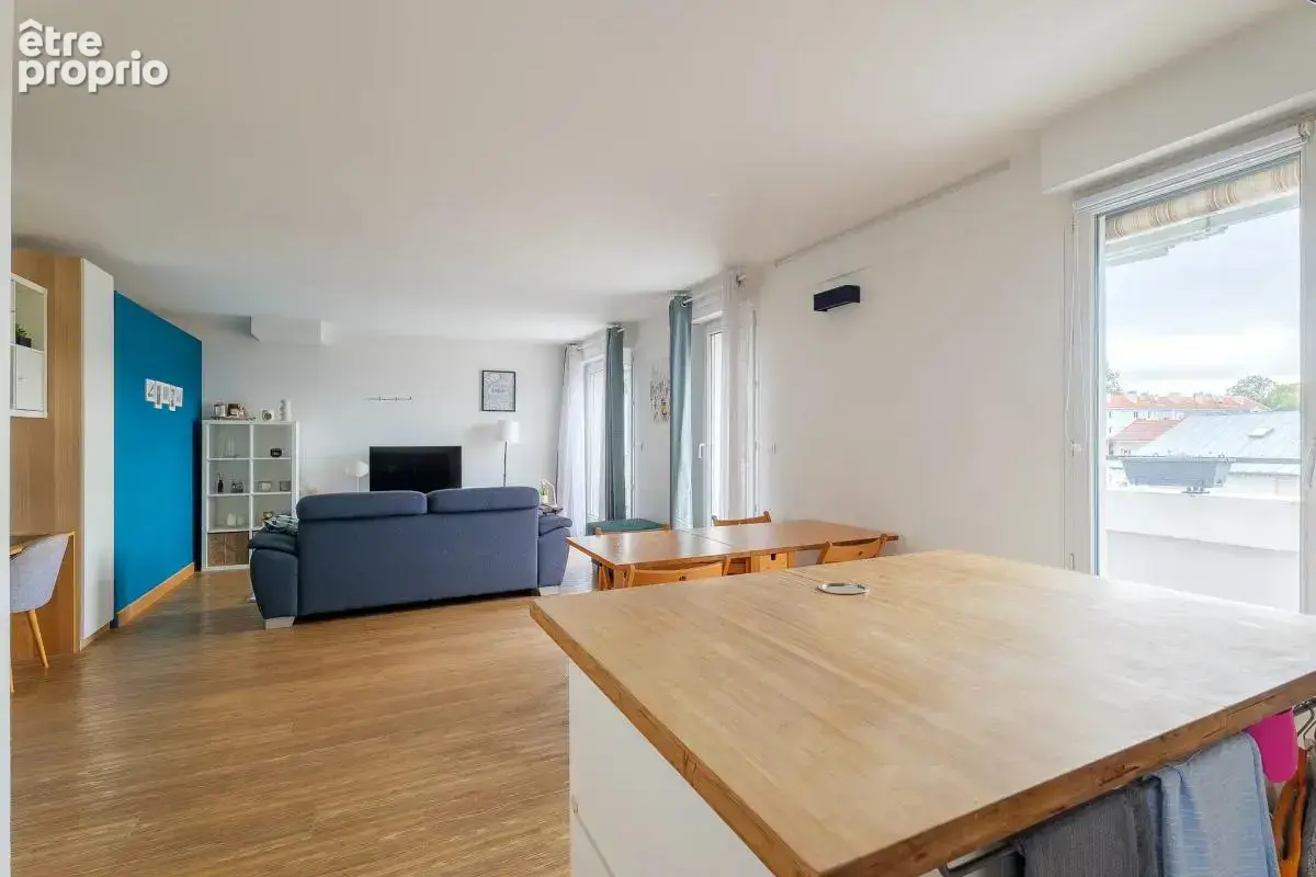 Appartement de 6 pièces de 103 m² à Livry-Gargan - photo 4