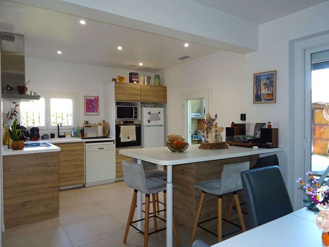 Maison à SAINT-PIERRE-DU-MONT