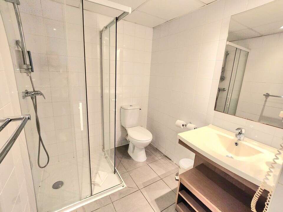 T1 20,05m2  MEUBLE LMNP / 13002 - Appartement à MARSEILLE-2E