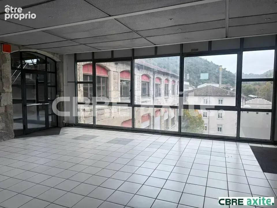 Commerce 541 m² à Vienne  - photo 4