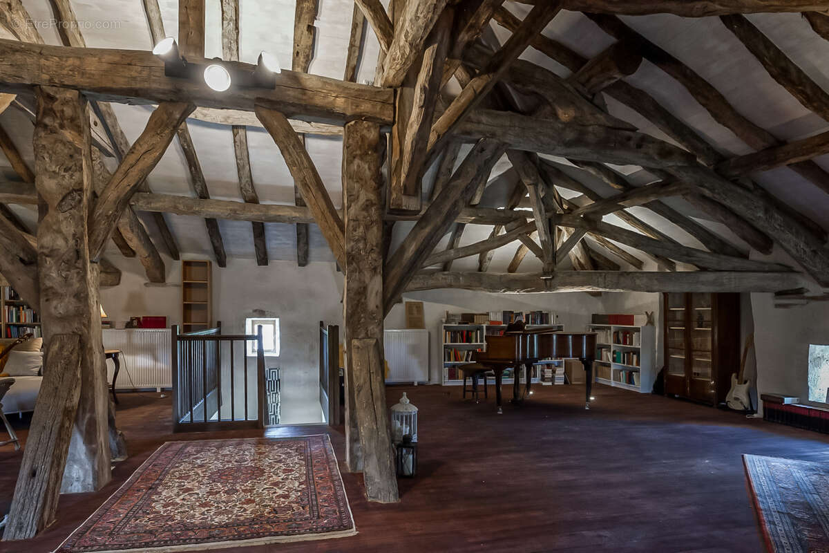 Maison à BRASSAC