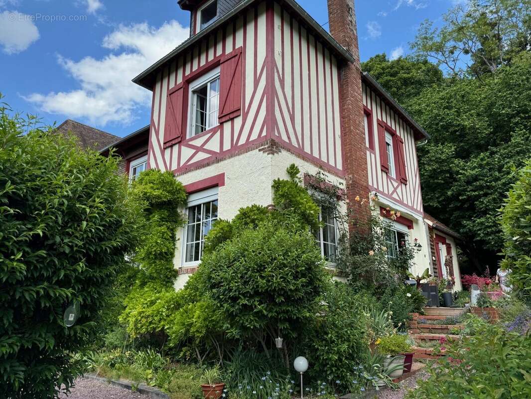 Maison à BERNAY