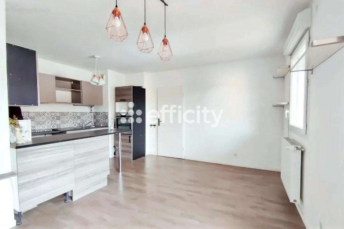 Appartement à DOURDAN