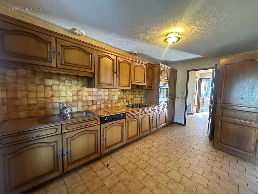 Maison à MONTESQUIEU-DES-ALBERES